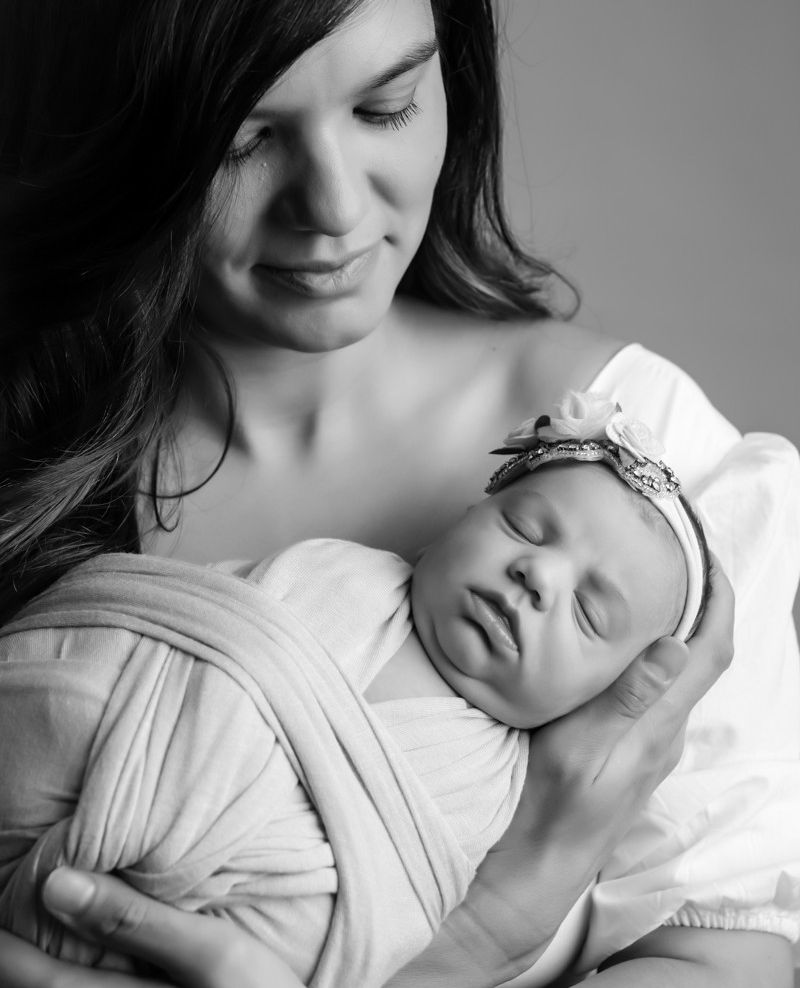 HeatherGappi's tweet photo. Capturing the exquisite innocence of your newborn with opulence and refinement, creating portraits as unique as your precious little one.⁠
⁠
https://t.co/Hmg6uvH4FW https://t.co/cbHsZ4reEU