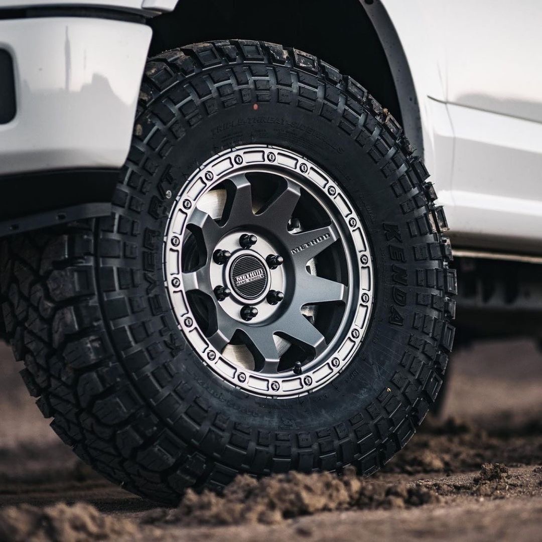 methodracewheel's tweet photo. The #MRW317 in the Matte Black or Titanium finish? 🤔
#MethodRaceWheels #LighterStrongerFaster #MethodWheels #OffroadWheels #ToyotaWheels #FordWheels #ChevyWheels #JeepWheels #RamWheels #GMCwheels https://t.co/jSG5qnv9wZ