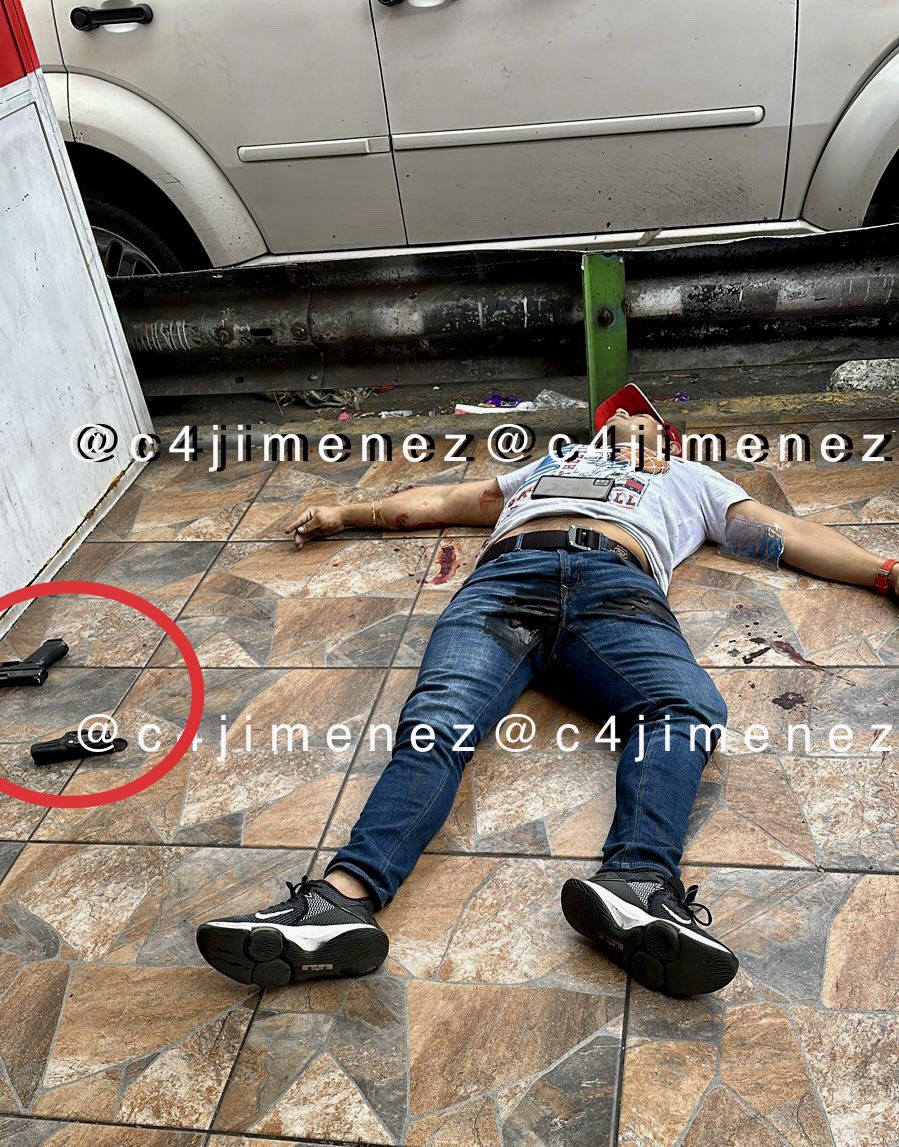 c4jimenez's tweet photo. IBAN por ÉL
Es Marcos Rodríguez, el hombre al q buscaban detener los agentes de @SSC_CDMX señalado por exigir cuotas a comerciantes de @IztacalcoAl 
Fernando Jalomo, elemento de @FiscaliaCDMX q lo protegía, acabó muerto.
Jose Cadena, de SSC acabó arrestado.
Hay otros 9 detenidos. https://t.co/TgB7L21rea