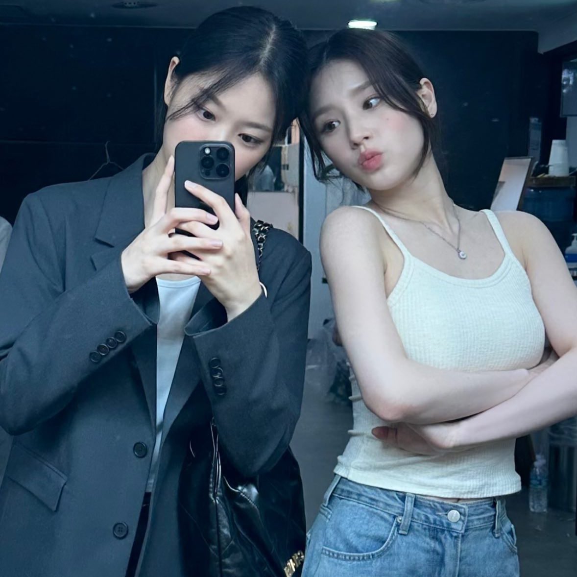 httpchangbin's tweet photo. i miss my girls https://t.co/vShdizt2bu