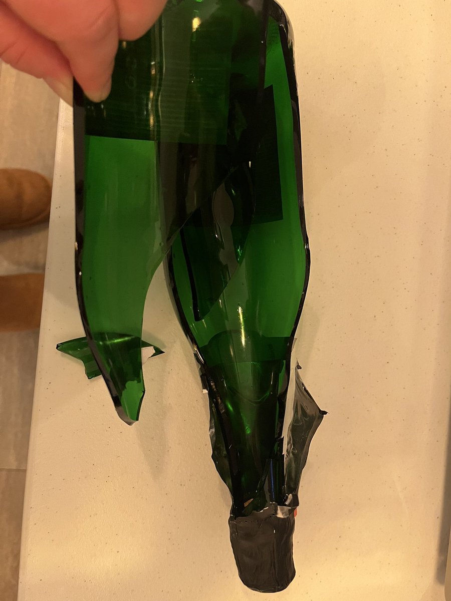 Lucy__Hall's tweet photo. @marksandspencer hi, one of your alcohol bottles has just exploded, pure thought I was in a horror film red running down me passage at 2am ☹️ https://t.co/8PO01MLN54
