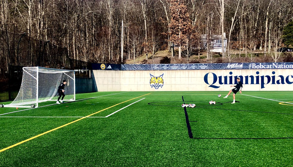 We ❤️ when our pro players come home to train! Coach Jones putting Jared Mazzola through the paces just like old times!