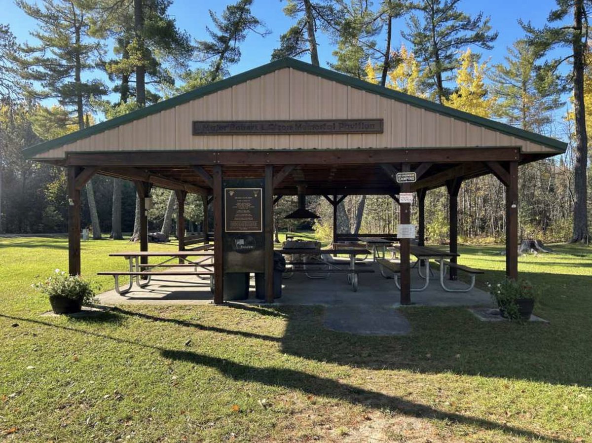 Campspot's tweet photo. 🏞️🐴 Explore nature in comfort at Big Falls City Campground &amp; Horse Camp! For equestrian lovers, their dedicated horse camp sites offer rustic charm, modern amenities, and easy trail exploration. #Campspot #findyourcampspot

⛺️ Book your Campspot! 👉 https://t.co/czDrXoM91q https://t.co/zEdSvkWhKB