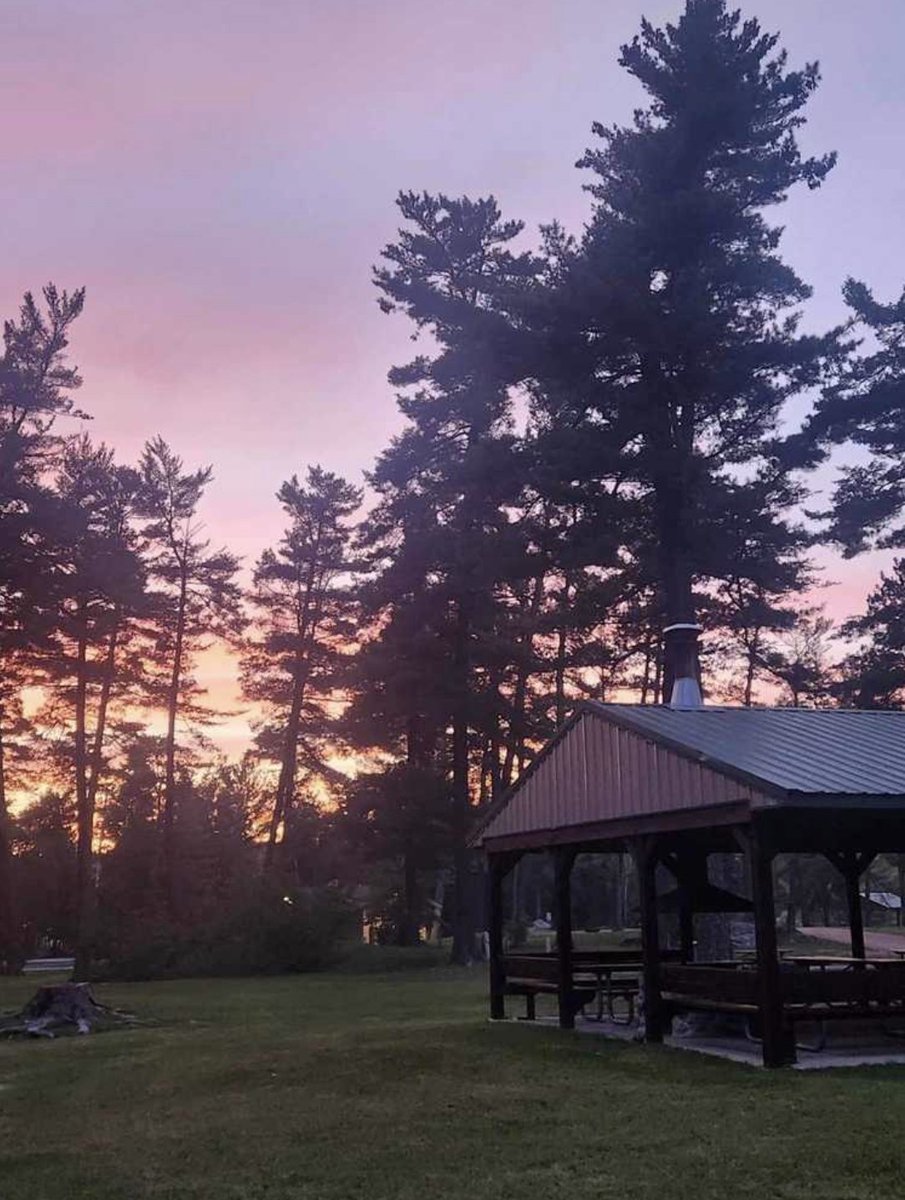 Campspot's tweet photo. 🏞️🐴 Explore nature in comfort at Big Falls City Campground &amp; Horse Camp! For equestrian lovers, their dedicated horse camp sites offer rustic charm, modern amenities, and easy trail exploration. #Campspot #findyourcampspot

⛺️ Book your Campspot! 👉 https://t.co/czDrXoM91q https://t.co/zEdSvkWhKB