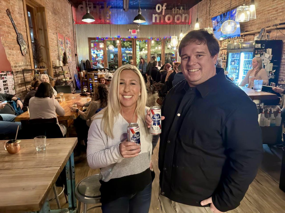 mtgreenee's tweet photo. Enjoying having a beer with constituents in Rome! https://t.co/LMxU3tYMQN