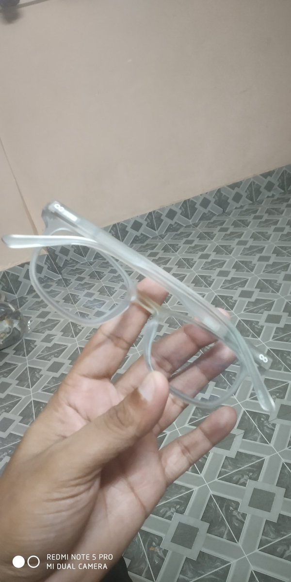 Manishpagar9's tweet photo. @peyushbansal
@Lenskart_com
I m using hustler from last few months and the color ot it is getting fade every after 2 to 3 mnths.this is my 3rd specs wer I am facing this quality issue with colour and fitting .i have 4 people using #lenskart product hoping for solution on it. https://t.co/3rCF6uBkfT