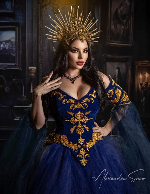 How many new vassals will I add to my empire in 2024? https://t.co/PJRmTKbV6G<a href="/tag/throne"class="tags"><span>#throne</span></a><a href="/tag/wishlist"class="tags"><span>#wishlist</span></a>