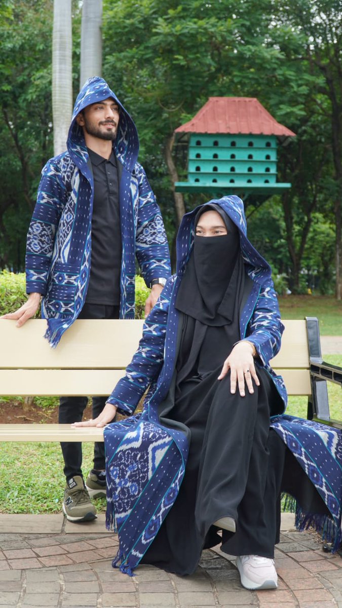 Baju Abaya dgstyle couple ini leren banget !! Mau tau koleksinya ?? Tunggu Rabu (3/1/2024), Nirmala dan Sam Faisal akan melaunching toko baju busananya. Follow aja akun Instagramnya @samalmahrby
Sam Nirmala Launching Baju
#LaunchingBajuSamNirmala