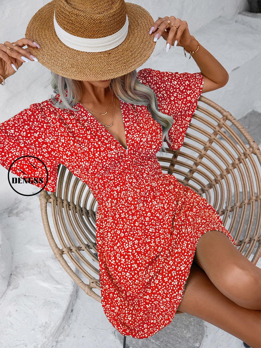 dengss888's tweet photo. https://t.co/inlMld7nOU
#DENGSS #fashion #style #love #instagood #like #beautiful #follow #clothing #model #beauty #happy #cute #shoes #shop Color: Blue Style: Boho Pattern Type: Ditsy Floral Details: Ruched, Shirred Neckline: V neck Sleeve Length: Short Sleeve Type: A Line S... https://t.co/Peo5FohCVd