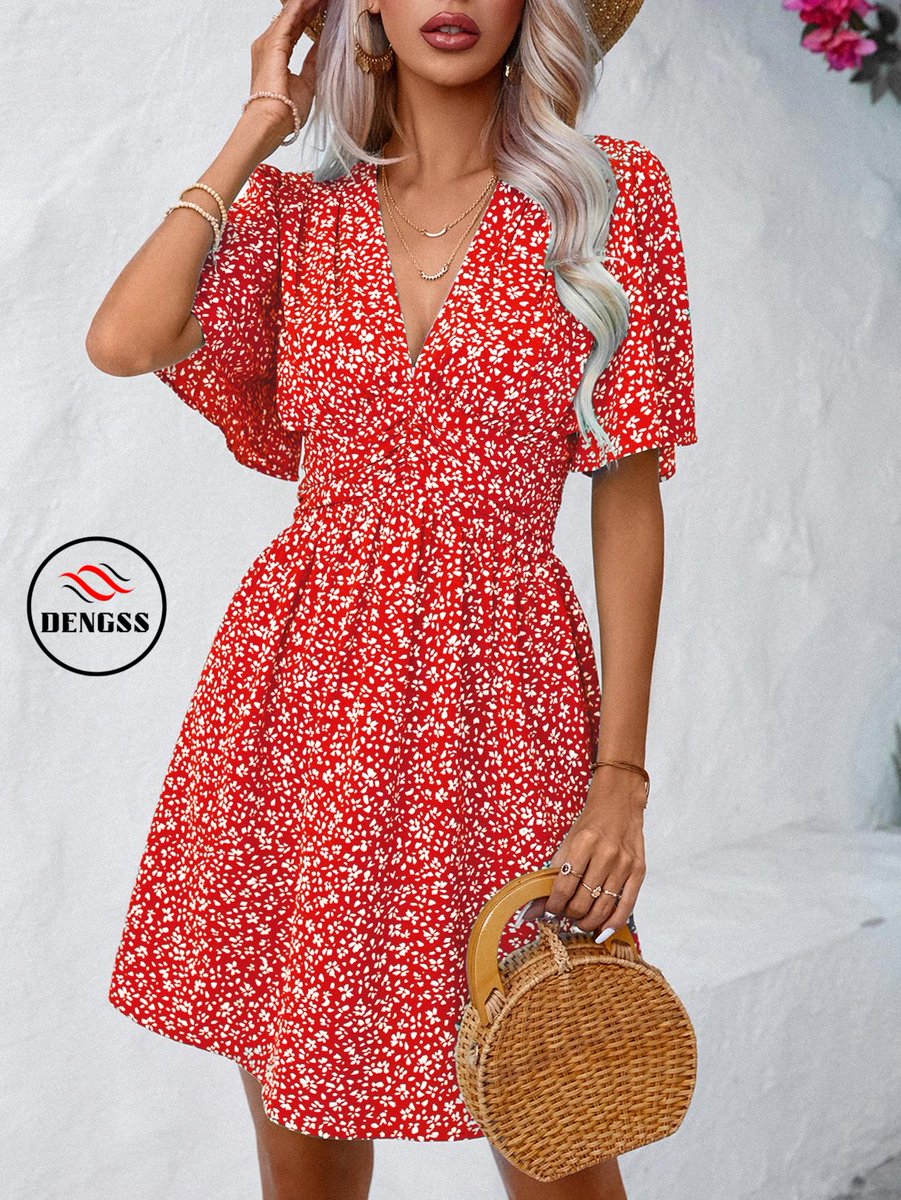 dengss888's tweet photo. https://t.co/inlMld7nOU
#DENGSS #fashion #style #love #instagood #like #beautiful #follow #clothing #model #beauty #happy #cute #shoes #shop Color: Blue Style: Boho Pattern Type: Ditsy Floral Details: Ruched, Shirred Neckline: V neck Sleeve Length: Short Sleeve Type: A Line S... https://t.co/Peo5FohCVd