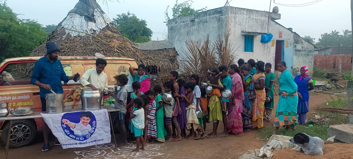 Hari_official_'s tweet photo. 🔥கும்மிடிப்பூண்டி
#தளபதிஆசியோடு 
மாநிலபொதுசெயலாளர் புஸ்ஸி #N_ஆனந்த்Exmlaஅண்ணன் வாழ்த்துகளோடு #கும்மிடிப்பூண்டி #ஹரி அவர்களின் தலைமையில்
ஏழைகளின் பச��தீர்க்க
தளபதியின் நடமாடும் விலையில்லாஉணவகம் 
@TVMIoffl @BussyAnand
@RIAZtheboss 
@Jagadishbliss 
@ramk8060 @BTP_Offl https://t.co/UbHgwZFj49