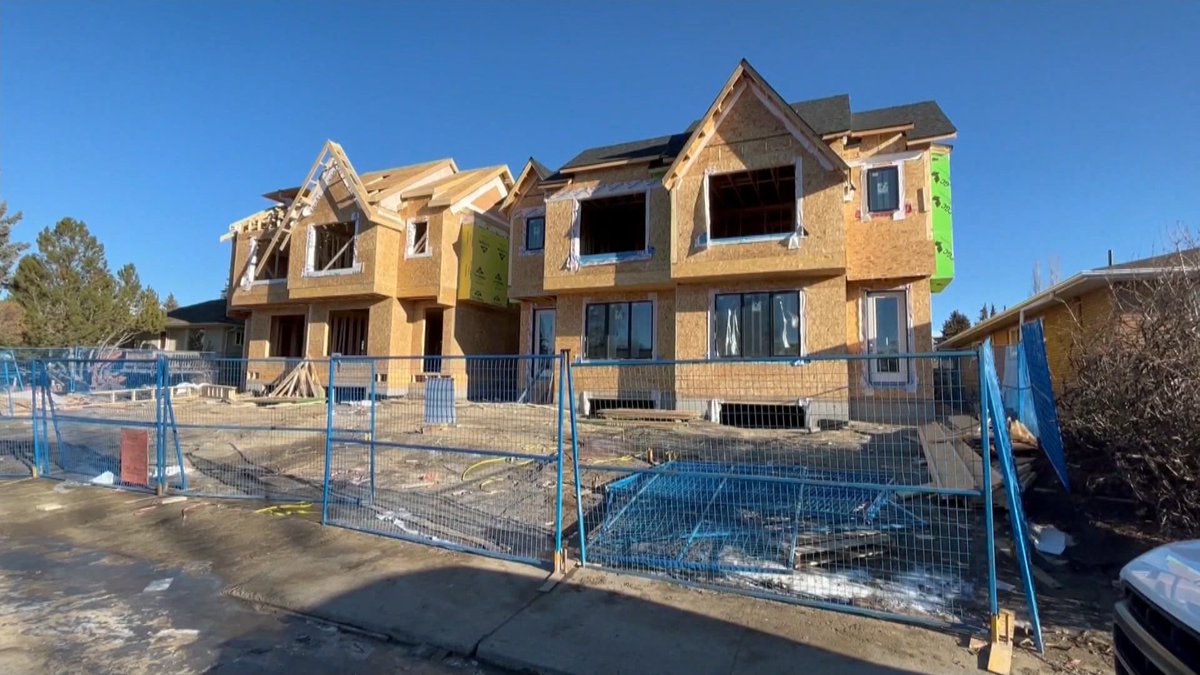 CTVCalgary's tweet image. Watch: Calgary&apos;s real estate market heads into 2024 on a high note, but that means challenges for many. @CTVTyler has more. #yyc #calgary calgary.ctvnews.ca/video/c2838879…