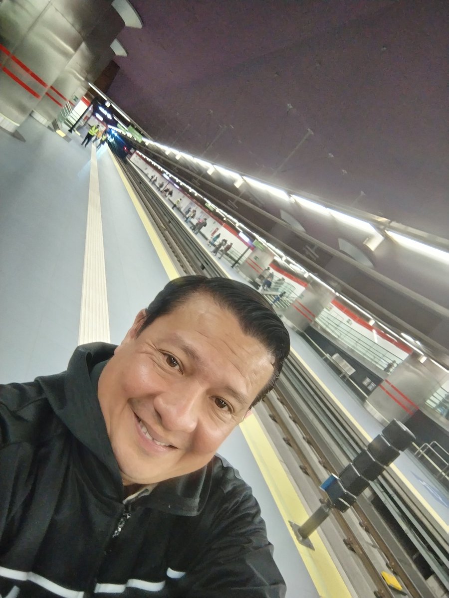 Omar_David80's tweet photo. Conociendo el Maravilloso Metro de Quito 🙌🙏 #Diosesmuybueno #TeamoEspirituSanto #Bienvenido2024 https://t.co/XX2eSfW0Xp