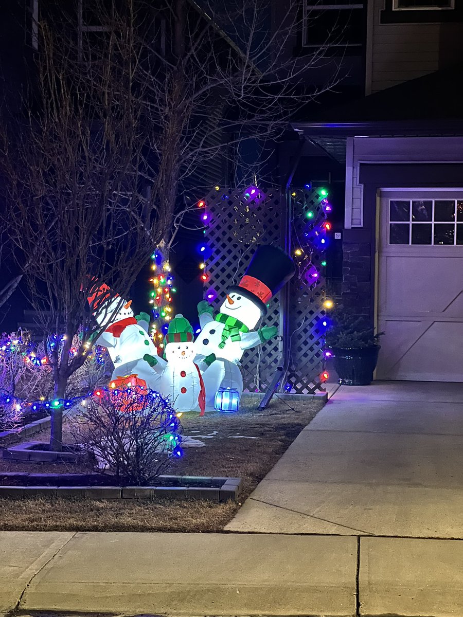 SageHillYYC's tweet photo. Here are your winners of the fifth annual Christmas light contest. Thank you to everyone who participated someone from the community Association will be in touch this week to arrange prize drop off. Pictures in order from 1st to 4th place. #yyc #christmaslights #sagehillyyc https://t.co/d7WAQSikdh