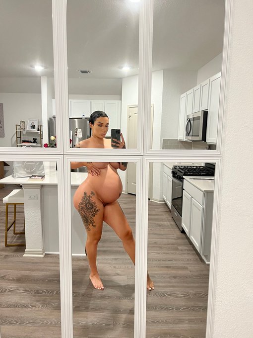 i miss the bump i can&rsquo;t even lie 😩 https://t.co/4C5vwl8TlU