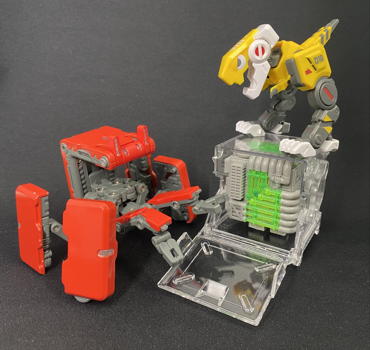 moss_ymmt413's tweet image. Now I' m playing with 52toys and my work, the pipeline decoration kit. 

(This is the test shot. Final product may vary)

#52toys #plamoism #思念構造体 #thinkingstructure
