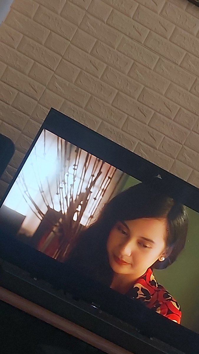 noturbasicb_'s tweet photo. gabut, jadilah nonton horor asalah pilihan terbaik https://t.co/FqlHJTUsLR
