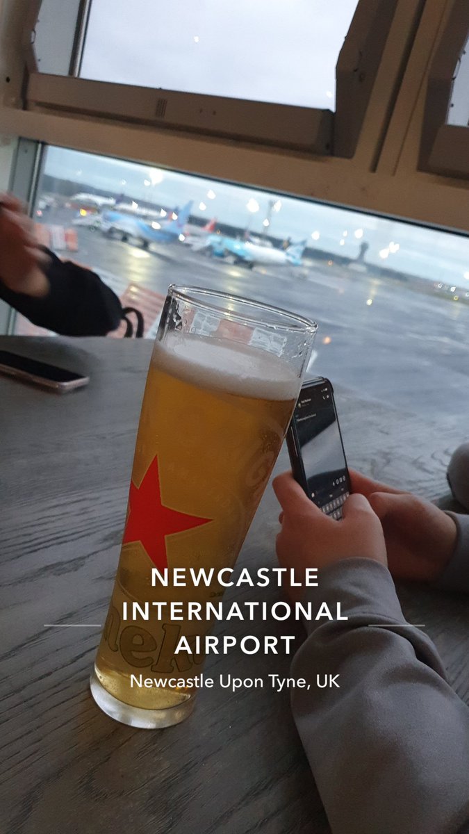 kevindrake20's tweet photo. Tenerife bound 💥🛩🍺 https://t.co/hVOKdDcTbX