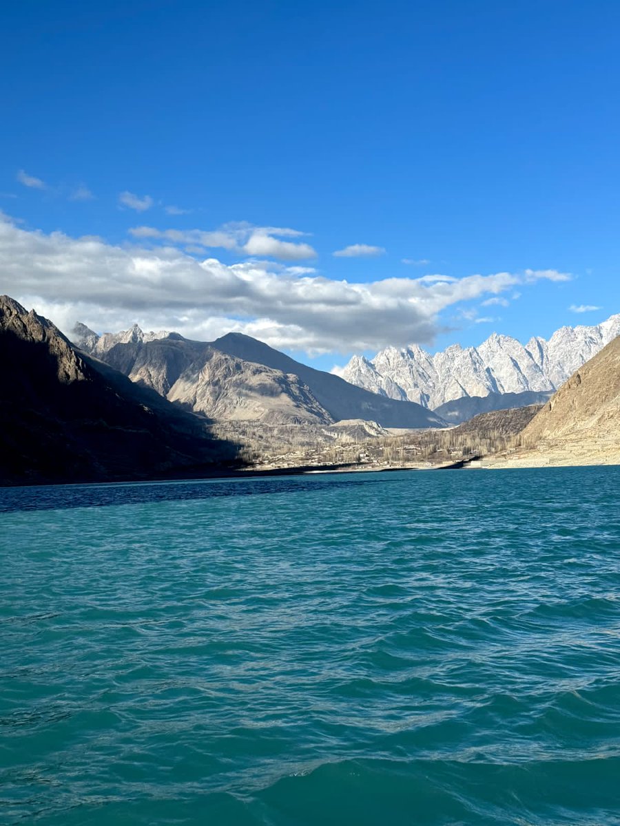 Morning 🌄
Wd this Beautiful Hunzah View.
#AttabadLake