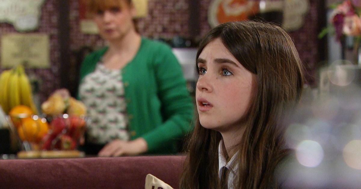 SoapLandGlory's tweet photo. Emmerdale video sees April Windsor open up after devastating death tragedy https://t.co/dYkWsMaJkg #emmerdale https://t.co/W2t3Qs5u3V