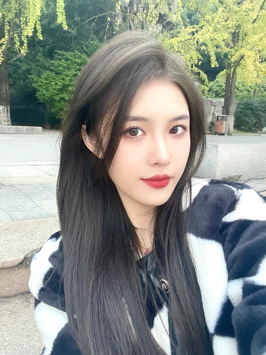 Mixue20Q's tweet photo. All the best in the new year, and the same to you. https://t.co/uXTeur6K8T
