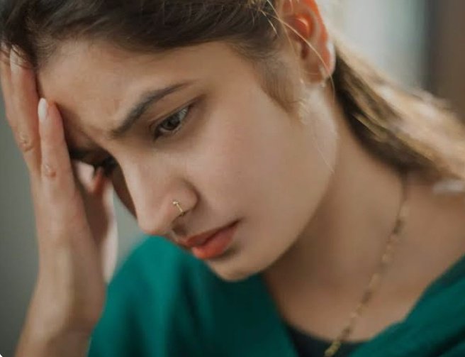 apoonam721's tweet photo. बहुत बेचैन है दिल किसी बात से 💔
तकलीफ़ ऐसी की सांसे छूट रही हैं धीरे धीरे 😢 https://t.co/TNDuv4f9p6