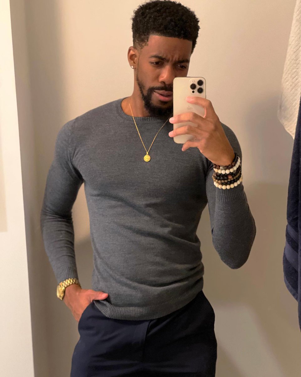 AndreBrayt27029's tweet photo. Fresh fits! Fresh start And A Big Start 💪🔥

#fitbit #andrebrayton #zeotar #networker #lifestyle #moneymotivated #leadership #successmindset https://t.co/DPMeGSUuC5