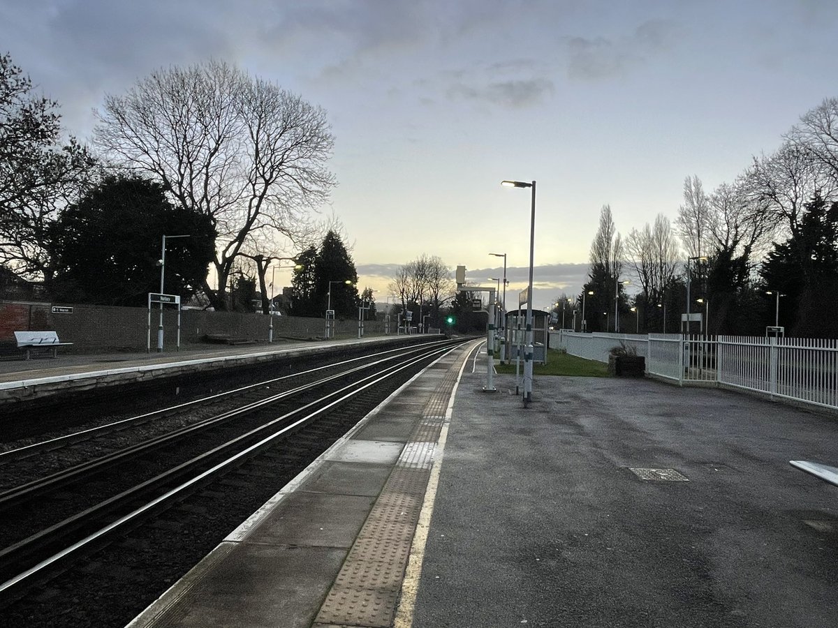 Ah, first day back and obviously the train are messed up after the storm. It’s taking me a ridiculous amount of time to get in to work, but at least the stations involved are looking pretty…