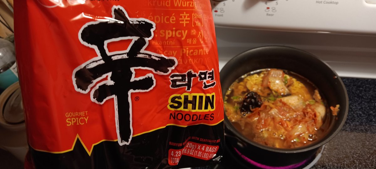 cryo2052's tweet photo. I am having a light night dinner/snack
Shin Spicey noodles with added fermented beans and Kimchi
#food #foodie #noodles #Spicy #Kimchi #fermentedbeans #Japan #Korea #China https://t.co/RlQfXU9Qhr