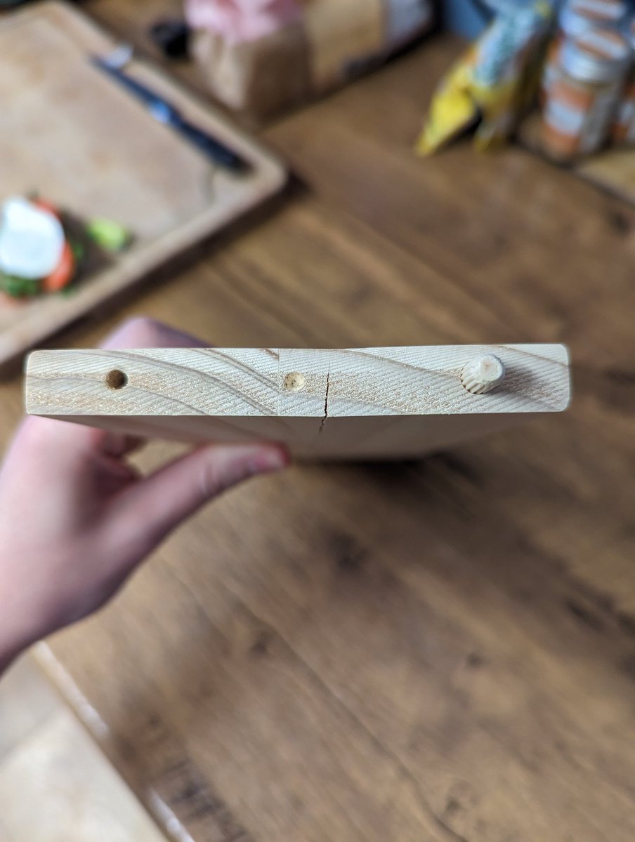 cicifae_'s tweet photo. @IKEAUKSupport morning! I went to build the Flisat house yesterday and there's a crack down one of the pieces. Could I get a replacement piece please? https://t.co/5LuHiTr0Mh