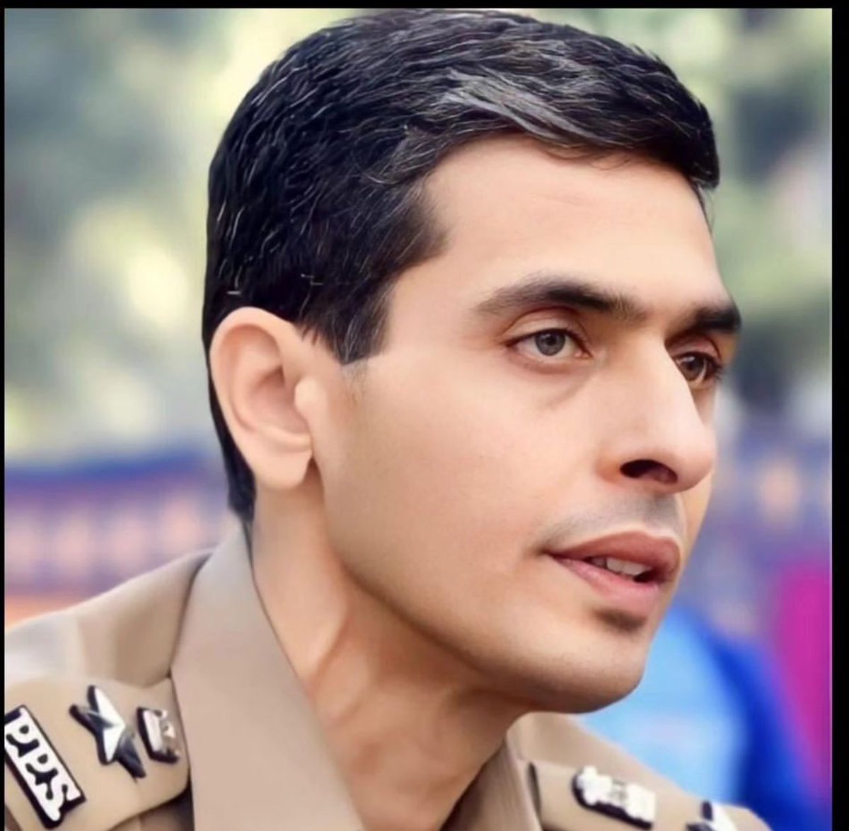 b_kaur99's tweet photo. ਆਹ ਬੰਦਾ ਗੰਦੇ ਖੂਨ ਦੀ ਪੈਦਾਇਸ਼ ਹੈ ਤੇ ਪੰਜਾਬ ਵਿੱਚ ਗੰਦ ਫੈਲਾ ਰਿਹਾ ਹੈ ਆਪਣੇ ਕੁੱਤੇ ਬਾਪ ਦੀ ਤਰਾ ਪੰਜਾਬ ਦੀ ਨੌਜਵਾਨੀ ਦੇ ਖੂਨ ਨਾਲ ਆਪਣੇ ਦਾਗੀ ਹੱਥ ਰੰਗ ਰਿਹਾ ਹੈ .. ਹਰਾਮੀ ਖੂਨ ਹਰਾਮਦੇ ਕੰਮ 🤬🤬 https://t.co/fTTEsOJYkM