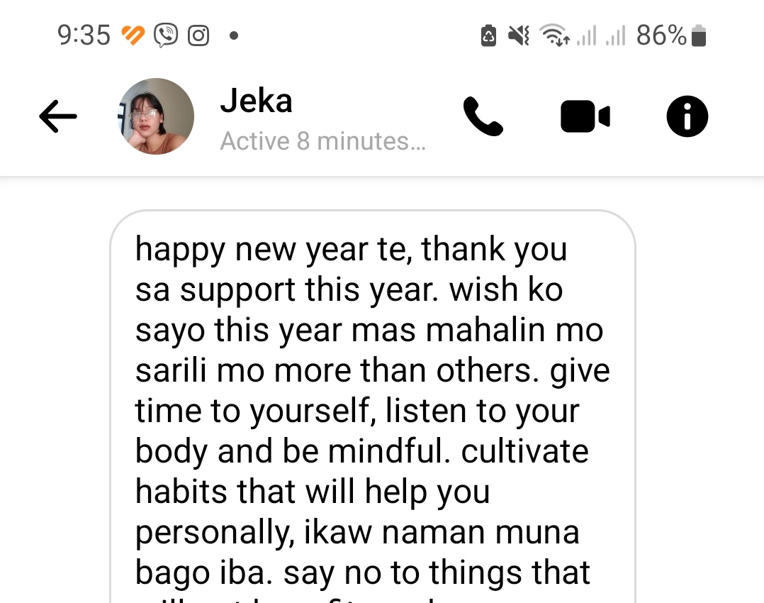 Airaleiah's tweet photo. My NY message from my sister had me sobbing. https://t.co/8uk6GoIcD4