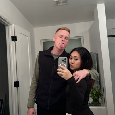 linhmariah's tweet photo. #NewProfilePic https://t.co/Hso2YaDLka