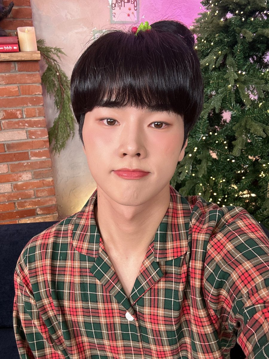 i2soukoku_'s tweet image. . ࣪ ˖ 𝐓𝚑e #𝟶𝟸𝟶𝟷ʼ𝓐𝚙𝕠𝚌ɑlýp𝚜𝕖 ha comenzado y como fiel al caos me puse a escuchar #𝓩o𝕞b𝕚ུ⃨𝕖᭄·թ𖦹թ esperando no quedar más enamorado de nuestros niño, misión ; imposible. Adoro los #𓊈ㅤ𝔻o͟o𓊉𓈒࣪ु𝙰rc𝚑𝕚vë𝚜 ★ !

𝐕ənu𝚜 ៹. ࣪ 🎸˖   𝚕i𝚟in' o͟n 𝖕rɑyē𝖗