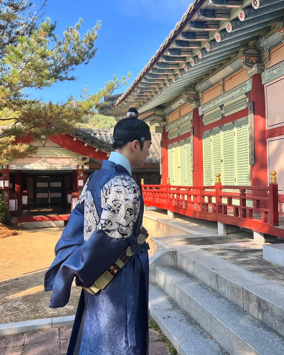 knockknock0408's tweet photo. SUHO - sm_actist ins 
@weareoneEXO https://t.co/te8PLwF2R2