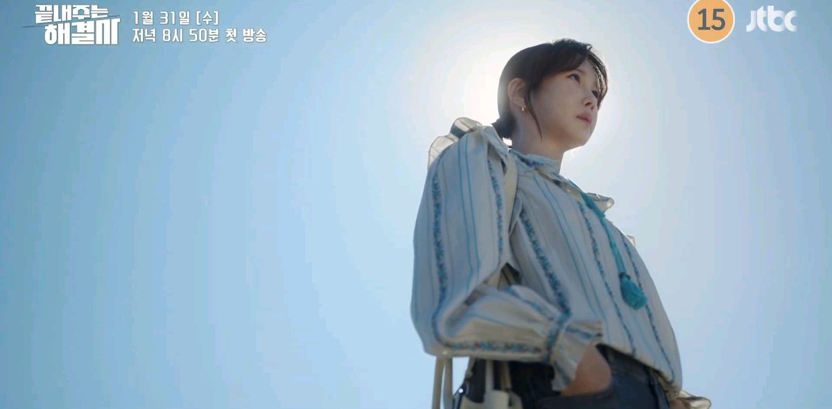 lunamovasxx's tweet photo. MOTHERRRRRR 🛐 #leejiah https://t.co/bIAKouICug
