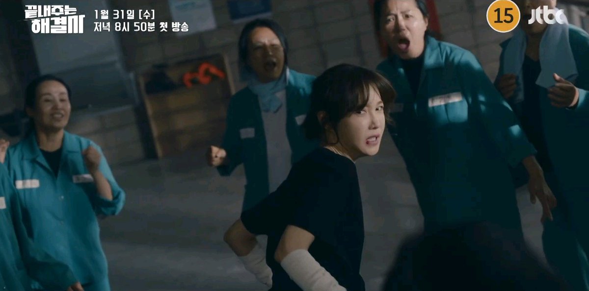 lunamovasxx's tweet photo. MOTHERRRRRR 🛐 #leejiah https://t.co/bIAKouICug
