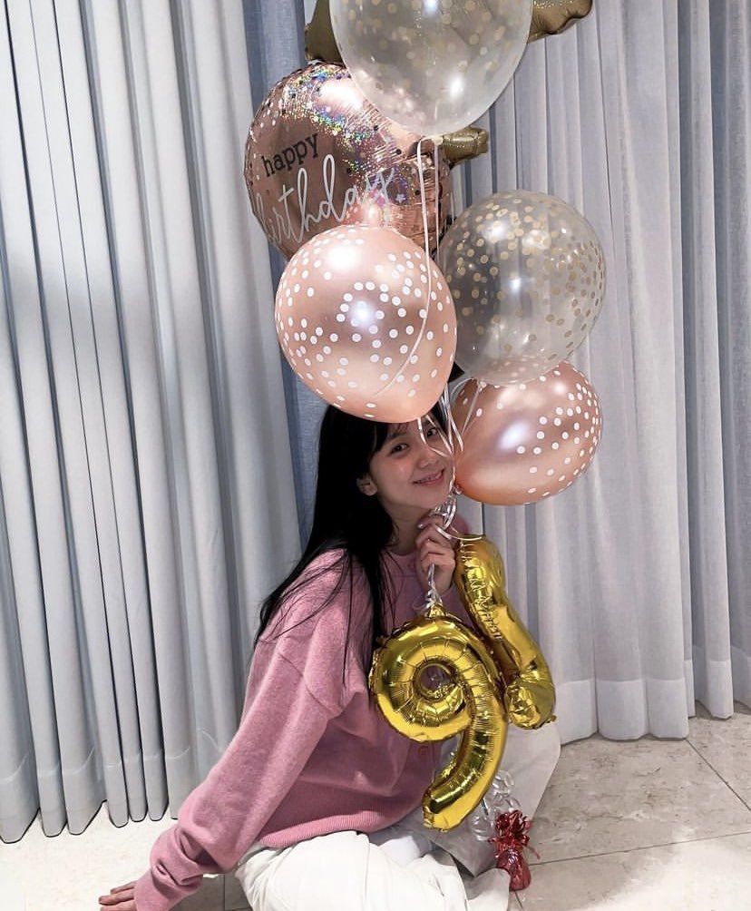 pinksooyaaaa's tweet photo. Adem banget liatnya 😊

HAPPY JISOO DAY
#OurPreciousJISOODay
#꽃향기_가득한_지수생일_왔단다 https://t.co/NAdHtOhm46