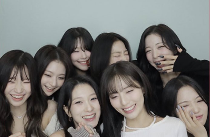forever_9_514's tweet photo. 待って.....プリクラのfromis_9😭😭😭😭😭😭😭 4枚目の笑顔.....泣いてもいいですか？😭😭 https://t.co/ci9rx4PEjX