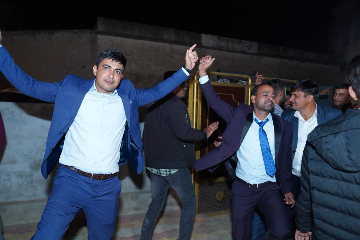 SubhashLather's tweet photo. #Blue 🔵
#Challenge_accepted 👍✨
#bluetick 
#bluepic 
You can accept this challenge 
@sanjay_sarmera 
@satyagodara 
@RakeshSinwer3 
@Dhanesh44535224 
@Param_117 
@Rajasthanwalla https://t.co/6YRFpbfc6j
