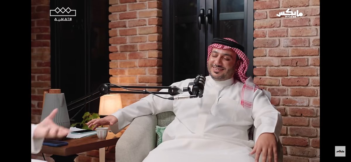 pure934's tweet photo. أبو صاهود في هالدقيقة يجسّد المعنى الفعلي لمقولة "طَرِبَ حدّ الثمالة" 😂

عمومًا هذا حالي طوال الحلقة https://t.co/jgvIlKjs3J