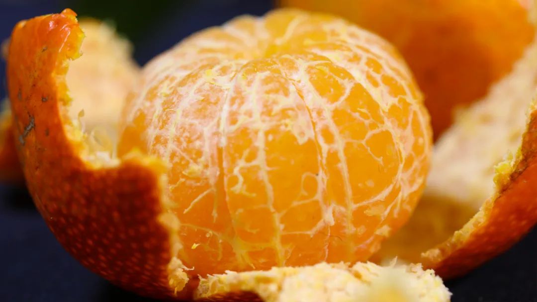 ColorfulZQ's tweet photo. ππ#Sihui of Zhaoqing, home to fruit plantations in China, boasts #tangerines that are juicy, sweet and fragrant. Every bite is a pleasure to the taste buds in the arid winter.Β
Invite your friends to enjoy these flavorful fruits! #ZhaoqingFruits #TastyZhaoqing #JuicyHarvest https://t.co/my6qSglKEB