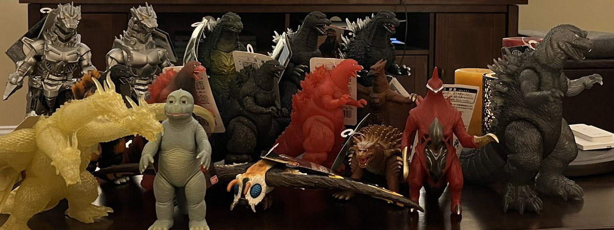 MrFreshVinyl's tweet photo. First BOX DAY of 2024!!! These are still 2023 purchases. Going to do a 2023 collection haul photo and video after I get the next two boxes. Bam! 💥 #Godzilla #Bandai #Kaiju #toys #FreshVinyl #BoxDay #Unboxing #sofubi #Japanesetoys https://t.co/odhkQca33o