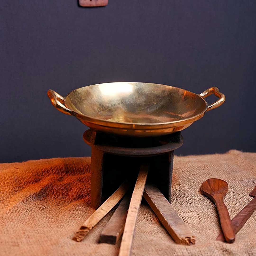 mannarcraft's tweet photo. Handcrafted Bronze Appam pan/Frying Pan from Mannar  
contact us: +91-73063 96955 / +91-85906 00456 𝟏𝟎𝟎% 𝐬𝐚𝐟𝐞 𝐰𝐨𝐫𝐥𝐝 𝐰𝐢𝐝𝐞 𝐝𝐞𝐥𝐢𝐯𝐞𝐫𝐲 
Website: https://t.co/gXkmRrEIbu  
#BronzeAppamPan #MannarCraft #KeralaCuisine #AppamLove #SouthIndianFood #HealthyCooking https://t.co/OVWrCTze8D