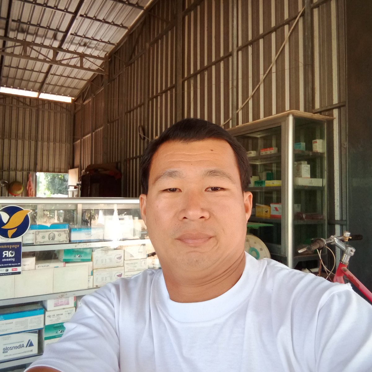 ChhunYoulay's tweet photo. #NewProfilePic https://t.co/VGBXmFT3PD