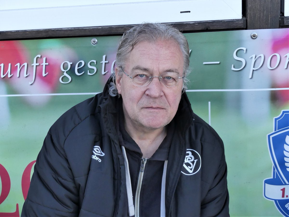 🎂 Geburtstag 🎂

Kaum zu glauben aber wahr, denn auch Legenden altern 🤯
Heute gratulieren wir unserer Trainerlegende Michael Pohl zum Ehrentag 🎉
Auf dich 🍻

📷 Bobby Blue

#happybirthday