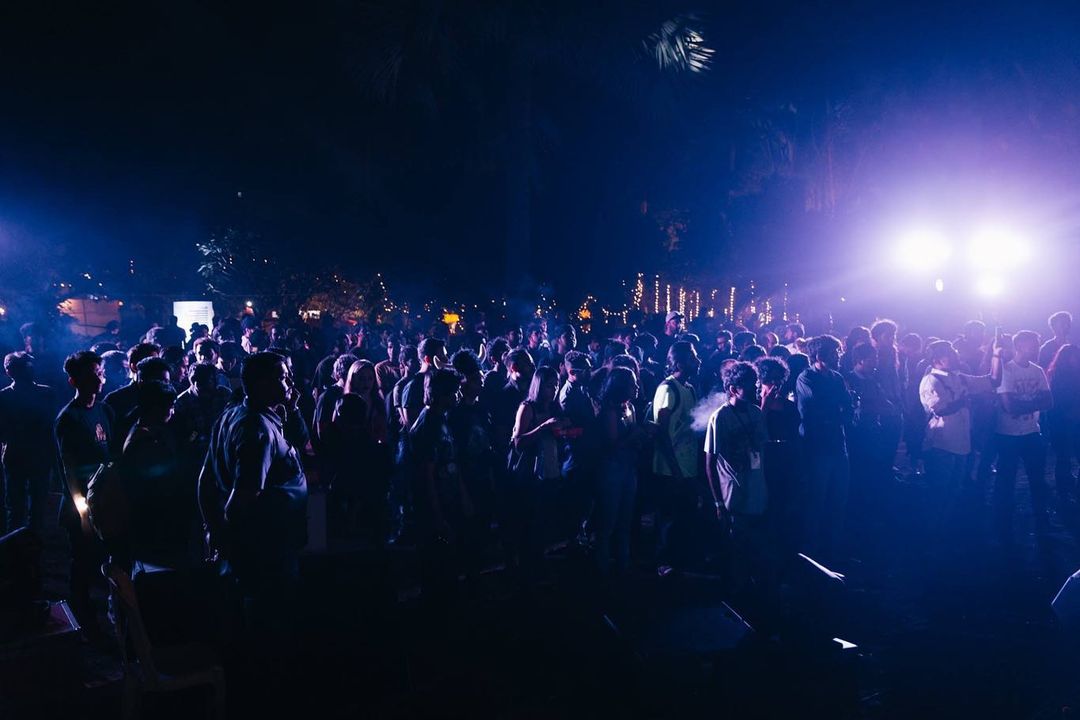 CtrlAltDel8's tweet image. This is #ControlALTDelete through the years. 
 We started out in 2010 with an aim to bring forth fresh, uncharted, homegrown music, and give the power back to the fans.  You know the drill  👉 PAY WHAT YOU WANT at controlaltdelete.in  

#CAD13 #IndianMusicFestivals #DesiIndie