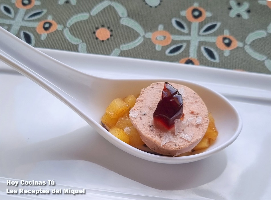 ASERCH_A_C's tweet photo. Hoy Cocinas Tú: Aperitivo de manzana salteada con foie y gelatina de Pedro Ximénez https://t.co/Z6OjwzmMaZ @VisionChiapas https://t.co/c55pVqgySF