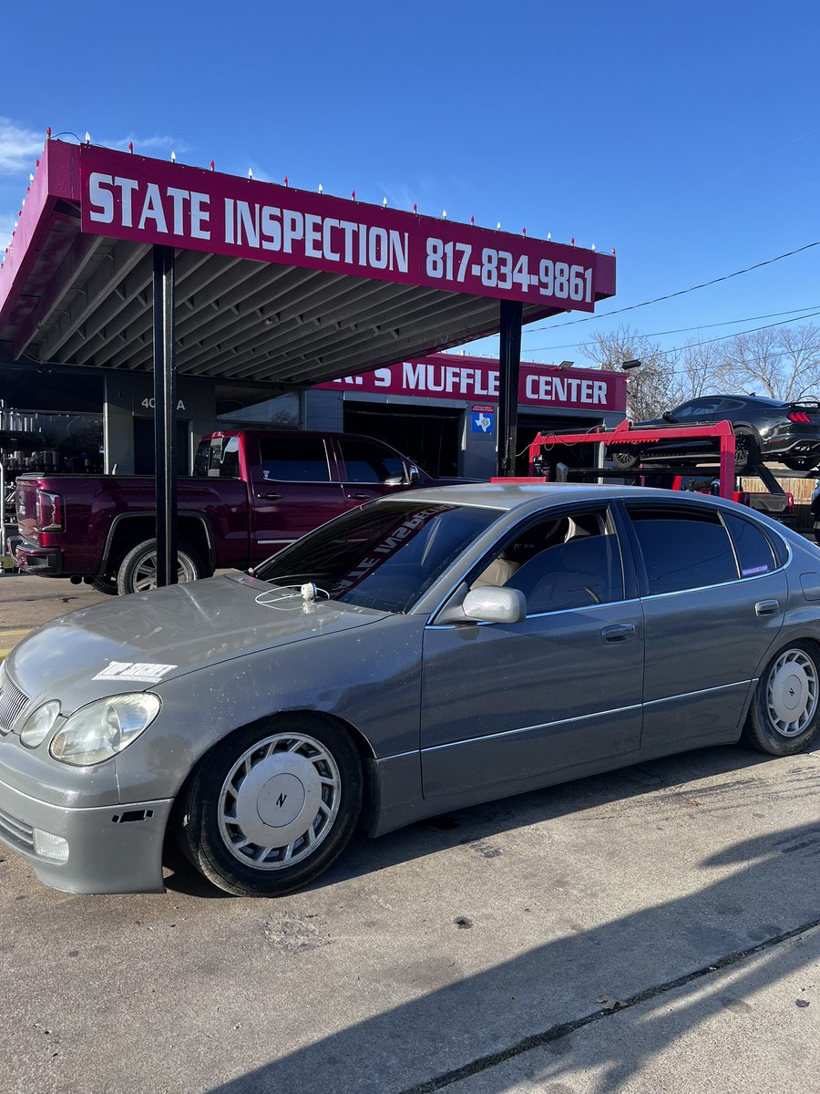 Gilbert29444975's tweet image. Took a L this week👎 #lexusgs300 #gs300 
Had to tow it home to work on the car 🫠 great “new years”