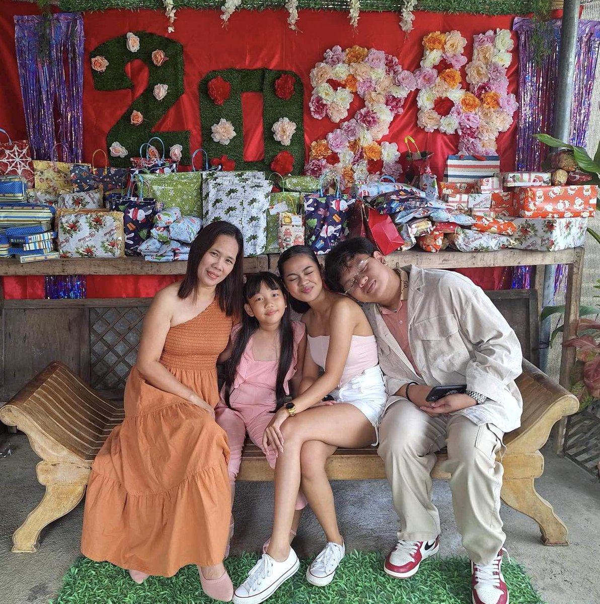 JieryllM's tweet photo. 2024 💛

Insert dad* https://t.co/vRFhIS30VY
